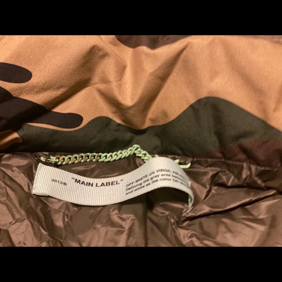 OFF-WHITE DESIGNER XXL CAMO VEST - Picture 7 of 7